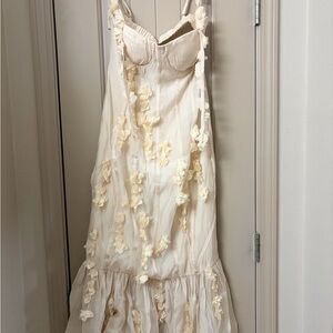 Petal & Pup Posedly Midi Dress - Cream